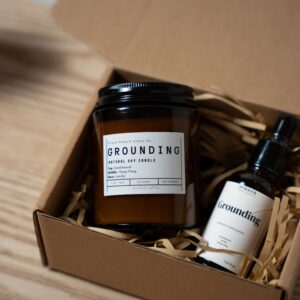 Grounding candle and fragrance oil giftset in kraft box